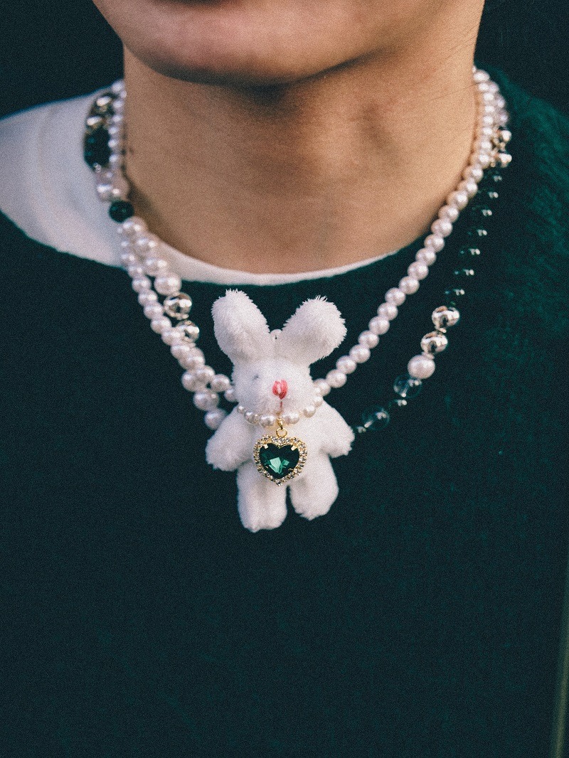 Amusant Rabbit Doll Necklace (Green)