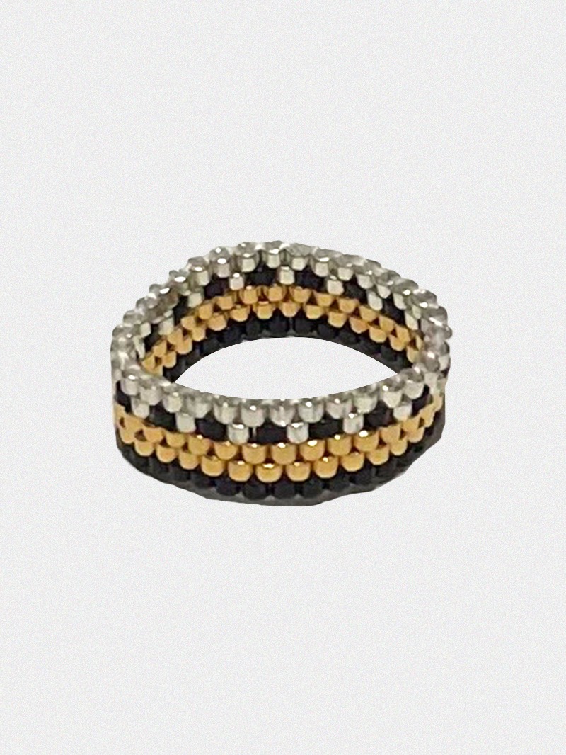 Amusant Gold &amp; Silver beads ring