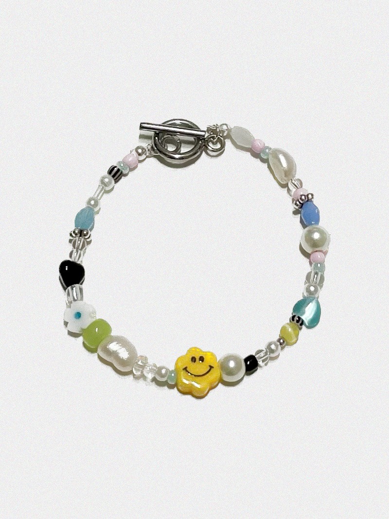 Amusant Smile Beads Bracelet
